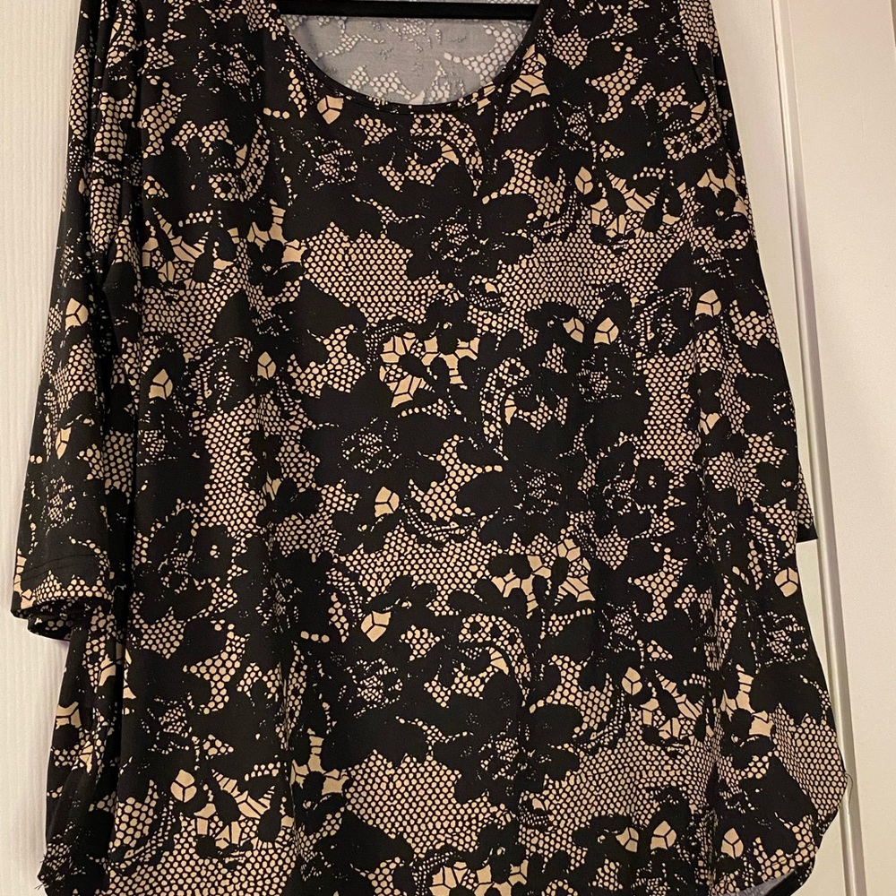 Kate & Mallory Elegant Black and Cream “Lace”Blouse